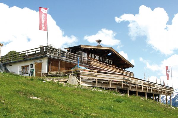 ahornhuette-frueher.jpg